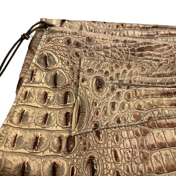 B. MAY UNIQUE REPTILE HANDBAG / CLUTCH - Picture 4 of 11